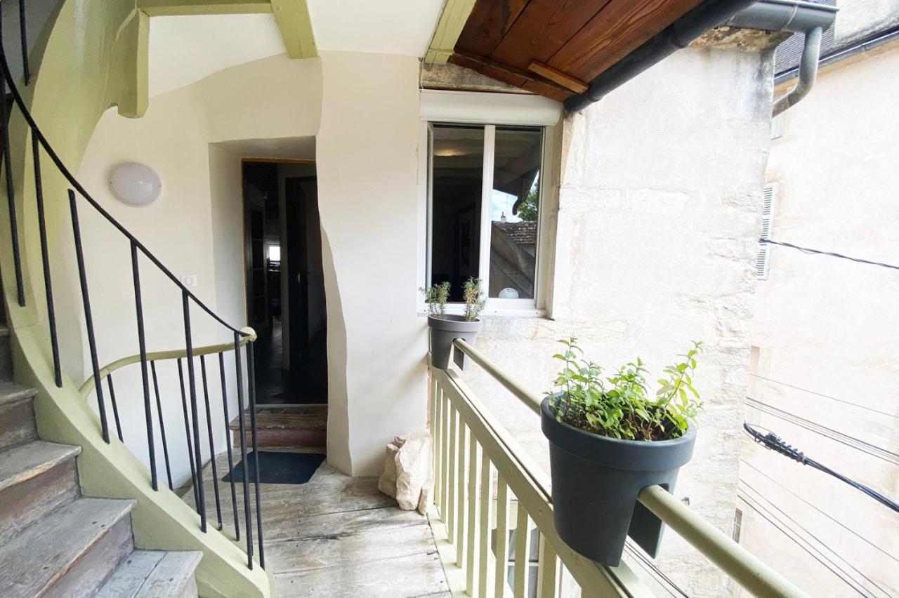 Wood Stone And Wine Apartment Beaune  Luaran gambar