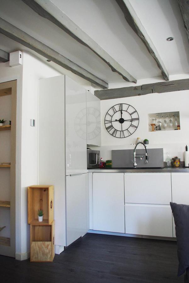 Wood Stone And Wine Apartment Beaune  Luaran gambar